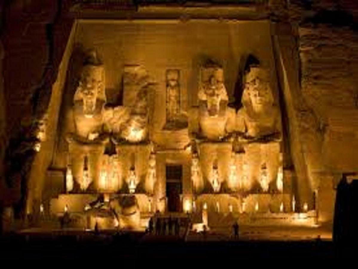 Luxor Nile Cruises: 3-4 Night Luxury Voyages Hotel Exterior photo