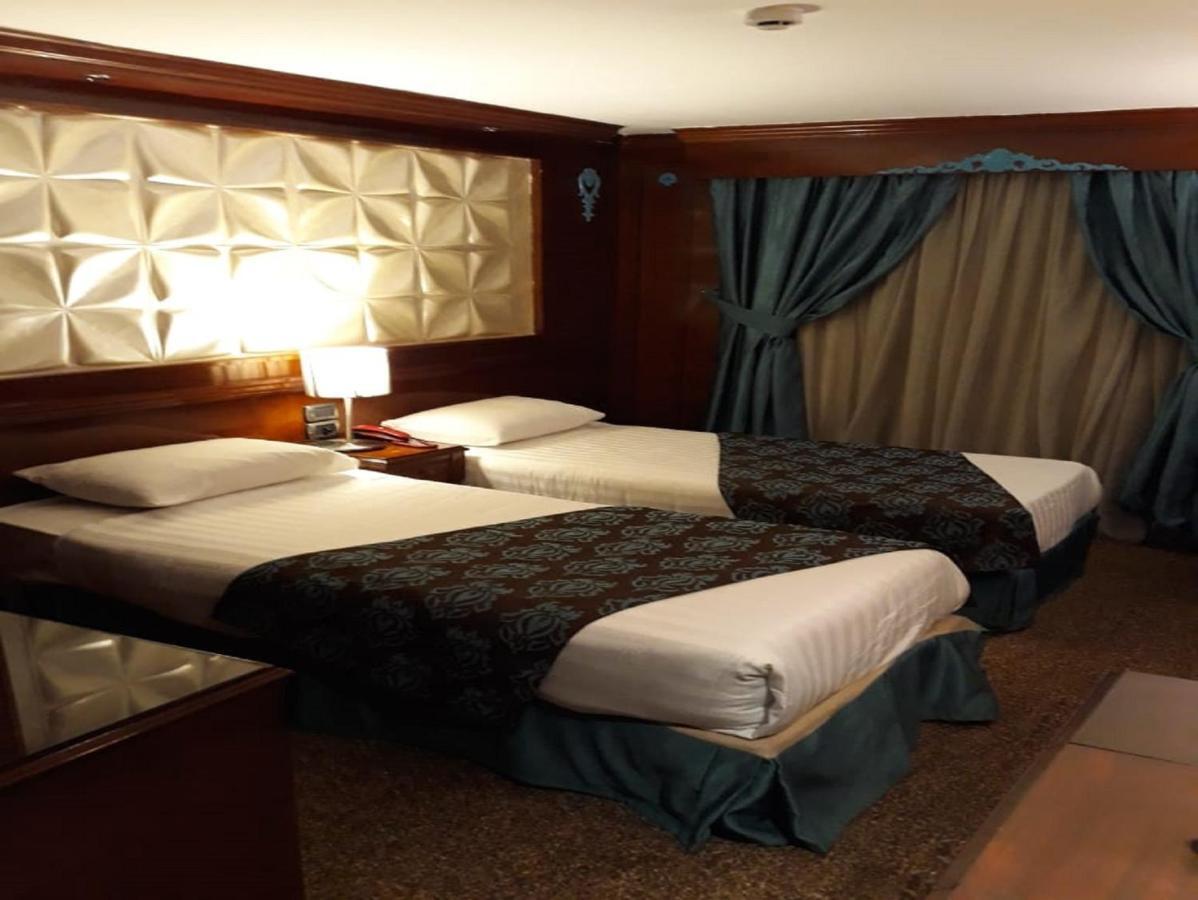 Luxor Nile Cruises: 3-4 Night Luxury Voyages Hotel Exterior photo